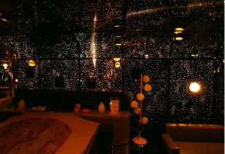 Illustration for article titled Inside Japan's Pleasure Hotels